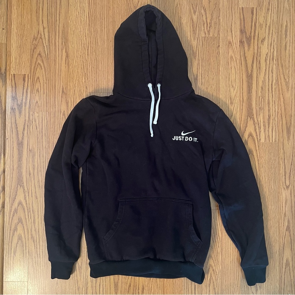 Nike Men’s Black Hoodie with White Accents Size Medium